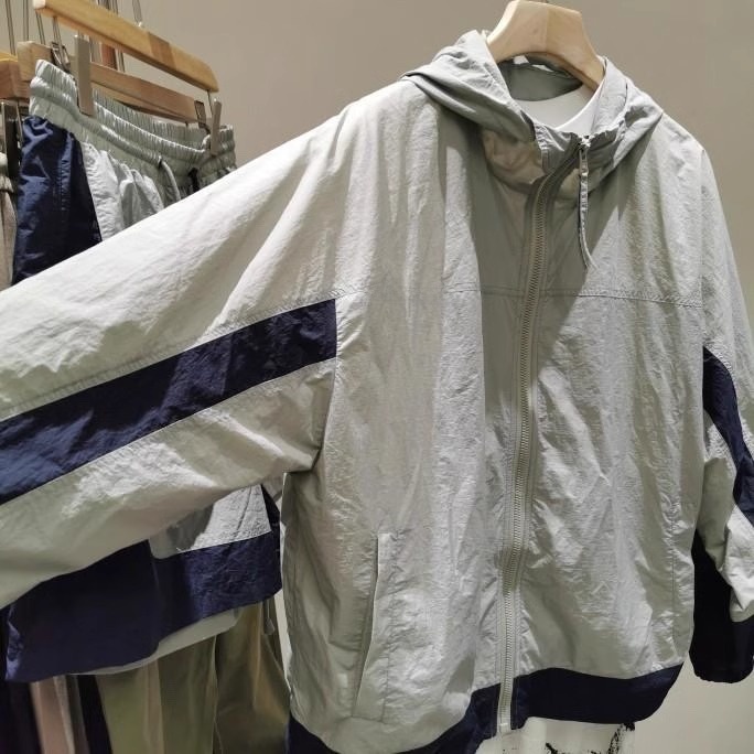 Giacca Estiva da Uomo in Seta  - Outdoor Sport Brand Jacket recensione e prezzo