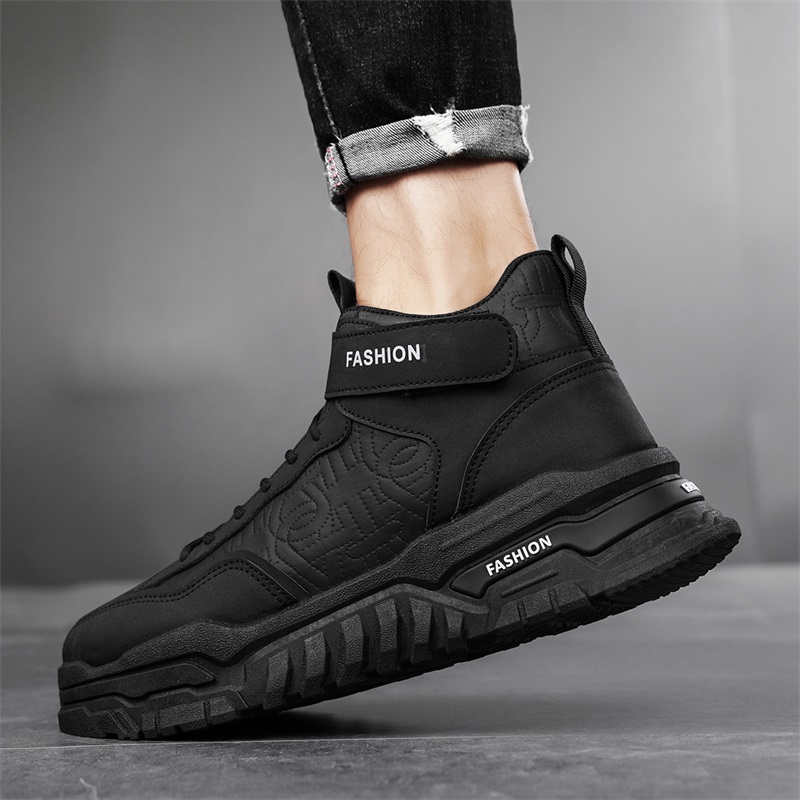 39 Scarpe da ginnastica da uom - Outdoor Sport Brand recensione e prezzo